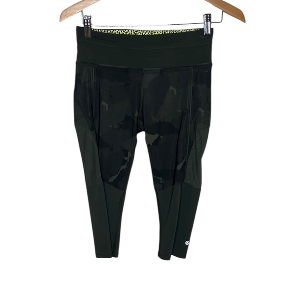 Lululemon Green Camo Mesh Capri Leggings Women Size 4